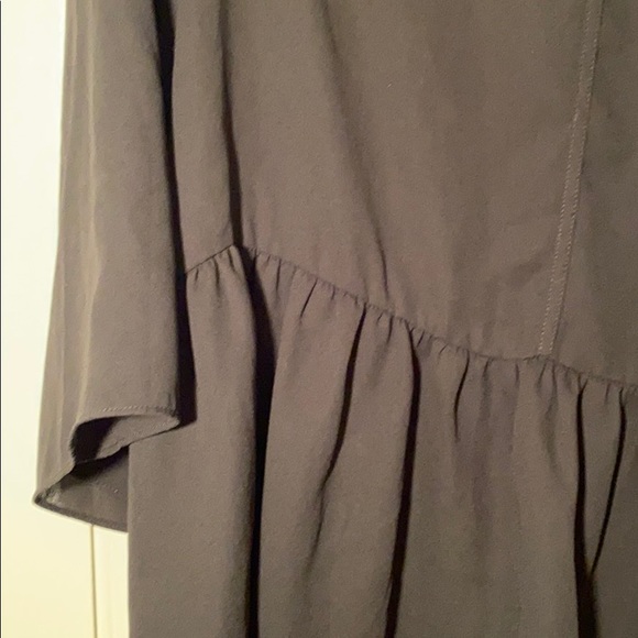 Black going out top - Picture 2 of 4